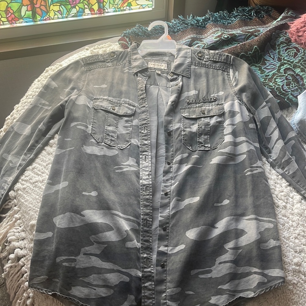 EXPRESS SMALL / MEDIUM CAMO LIGHT JACKET